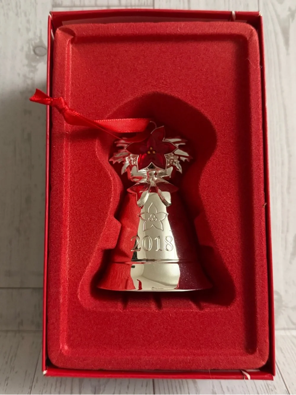 LENOX 2018 Christmas Ornament Song Musical‎ Silver Bell Poinsettia Annual Steiff